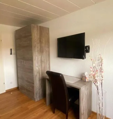 Mit Rheinblick アパート *